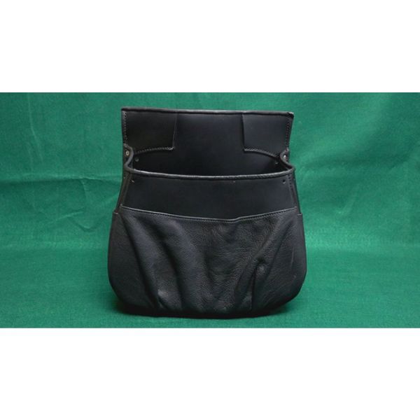 VT1_POUCH_BUSKER_0