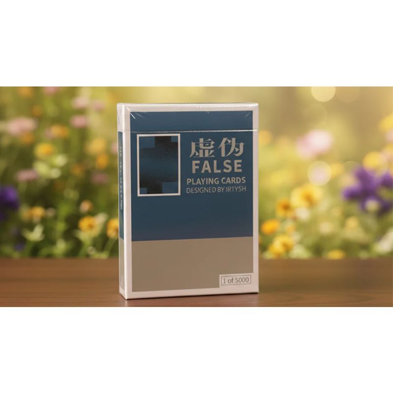Foto False Playing Cards by WohStudios