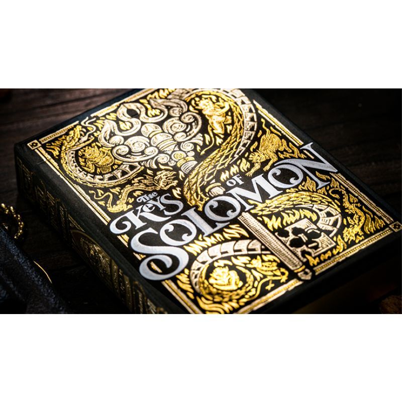 Foto The Keys of Solomon: Golden Grimoire Playing Cards by Riffle Shuffle (VT)