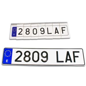 Foto License Plate Prediction by IDEAA Lab - Targa spagnola