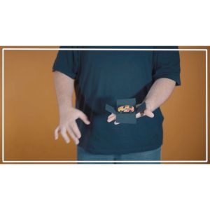 Foto APPEARING CAR (Gimmicks and Online Instructions) by Julio Montoro & The Paranoia Co. - Trick