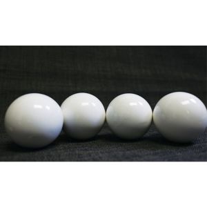 Foto Wooden Billiard Balls (1.75