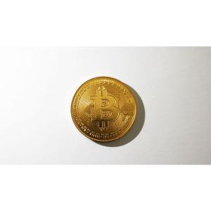 Foto Bit Coin Shell (Gold) by SansMinds Creative Lab - Trick (VT)