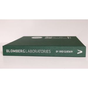 Foto Blomberg Laboratories by Andi Gladwin and Vanishing Inc. - Book