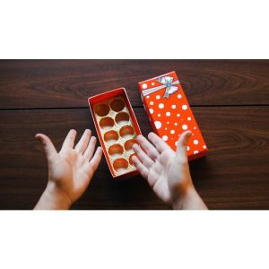 Foto BonBon Box by George Iglesias and Twister Magic (Red Box) - Trick