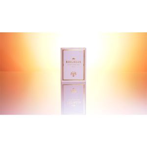 Foto Regalia White Playing Cards by Shin Lim