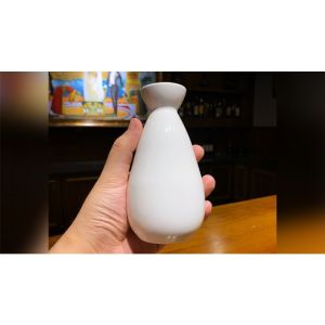 Foto The Chinese Flagon LARGE (Gimmick and Online Instructions) by Bacon Magic - Trick