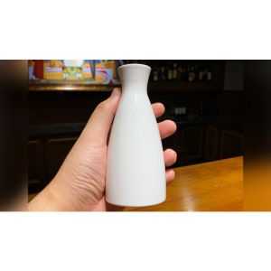 Foto The Chinese Flagon SMALL (Gimmick and Online Instructions) by Bacon Magic - Trick (VT)