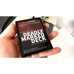 Foto DEADLY MARKED DECK RED BICYCLE (Gimmicks and Online Instructions) by MagicWorld - Trick