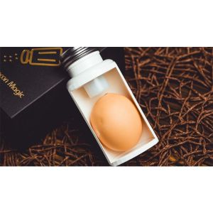 Foto Egg Bottle by Long Long & Bacon Magic