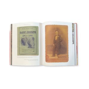 Foto Escaping Obscurity - The Travel Diary of Harry Houdini 1897-1899