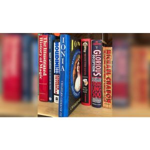 Foto Ionia: Magician Princess Secrets Unlocked by Charles Greene III