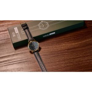 Foto IARVEL WATCH (Gold Watchcase Black Dial) by Iarvel Magic and Bluether Magic (VT)