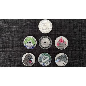 Foto Kaiju (Gimmicks and Online Instructions) by Tony Miller - Trick (VT)