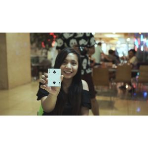 Foto KLIK (Red/Gimmicks and Online Instructions) by Agus Tjiu (VT)