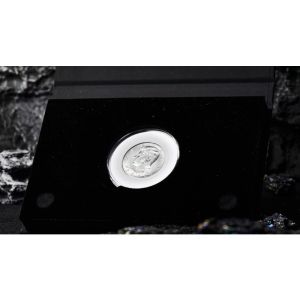 Foto Kungfu Coin by Bluether Magic and Raphael