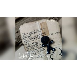 Foto Letter V by Handy Altan -TRICK