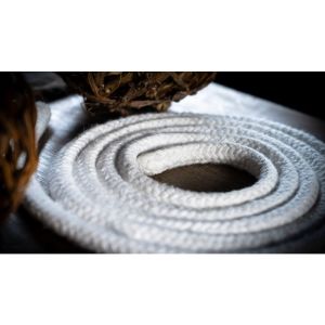 Foto ROPE ULTRA WHITE 50 ft. (CORELESS) by Murphy's Magic Supplies - Trick