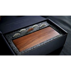 Foto The Oddest Coin by David Penn & TCC Magic