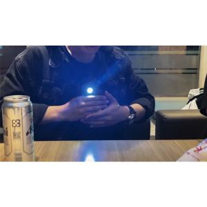 Foto Optix Pro by Tobias Dostal and Henry Harrius