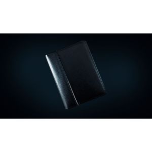 Foto PHANTOM-X by Sylvain Vip & Maxime Schucht