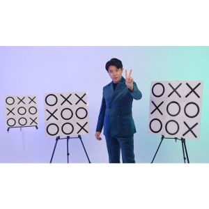 Foto TIC TAC TOE PRO V2 PARLOR (Gimmick and Online Instructions) by Bond Lee and Kaifu Wang - Trick