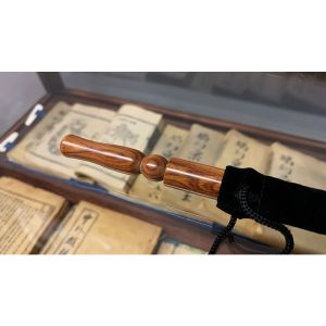 Foto Wooden wand PRO (Bold Brown) by Harry He & Bacon Magic - Trick