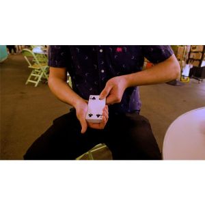 Foto Stretch Deck by Kyle Purnell